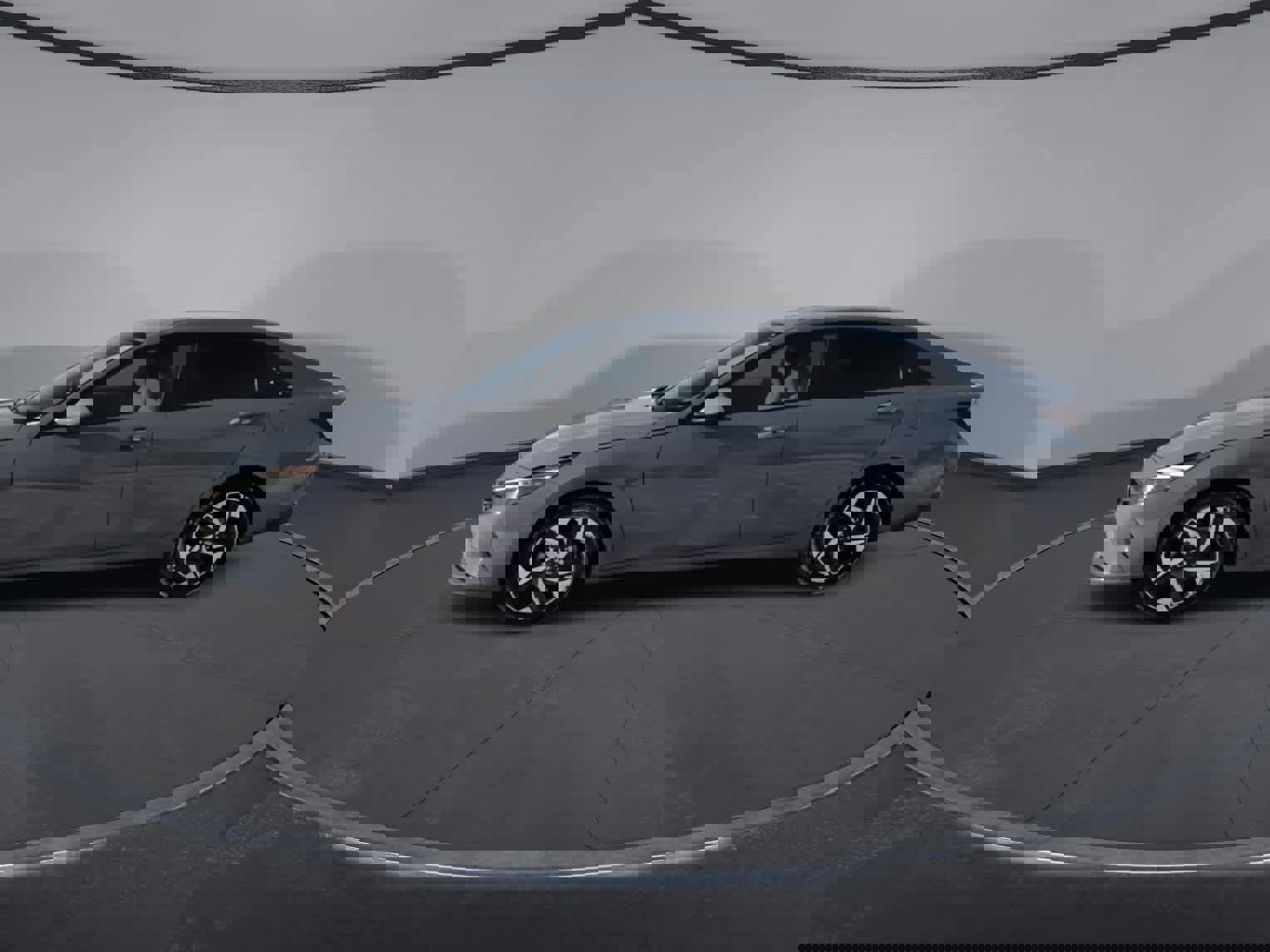 Used 2023 Hyundai Elantra SEL w/ Convenience Package image 4