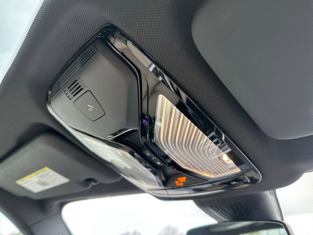 Used 2022 BMW X5 xDrive40i w/ Premium Package AWD/4WD image 24