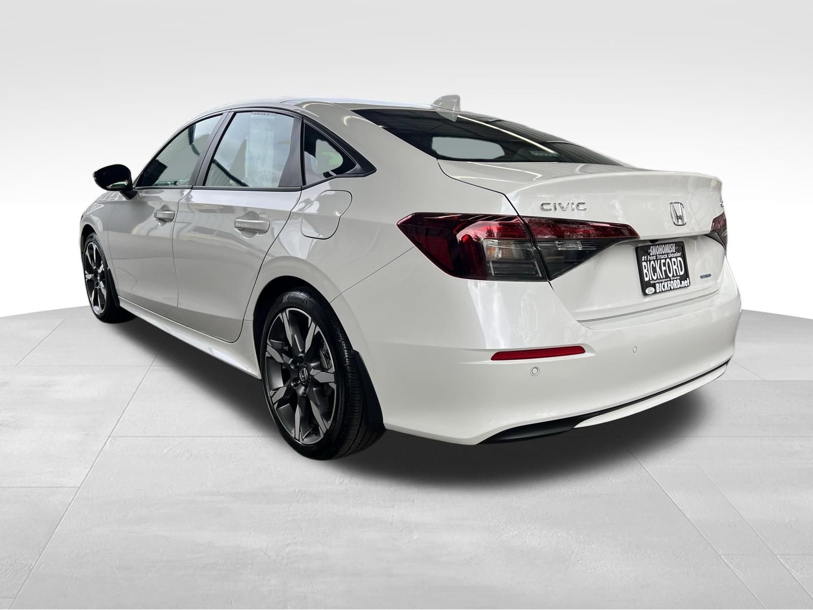 Used 2025 Honda Civic Sport Touring image 8