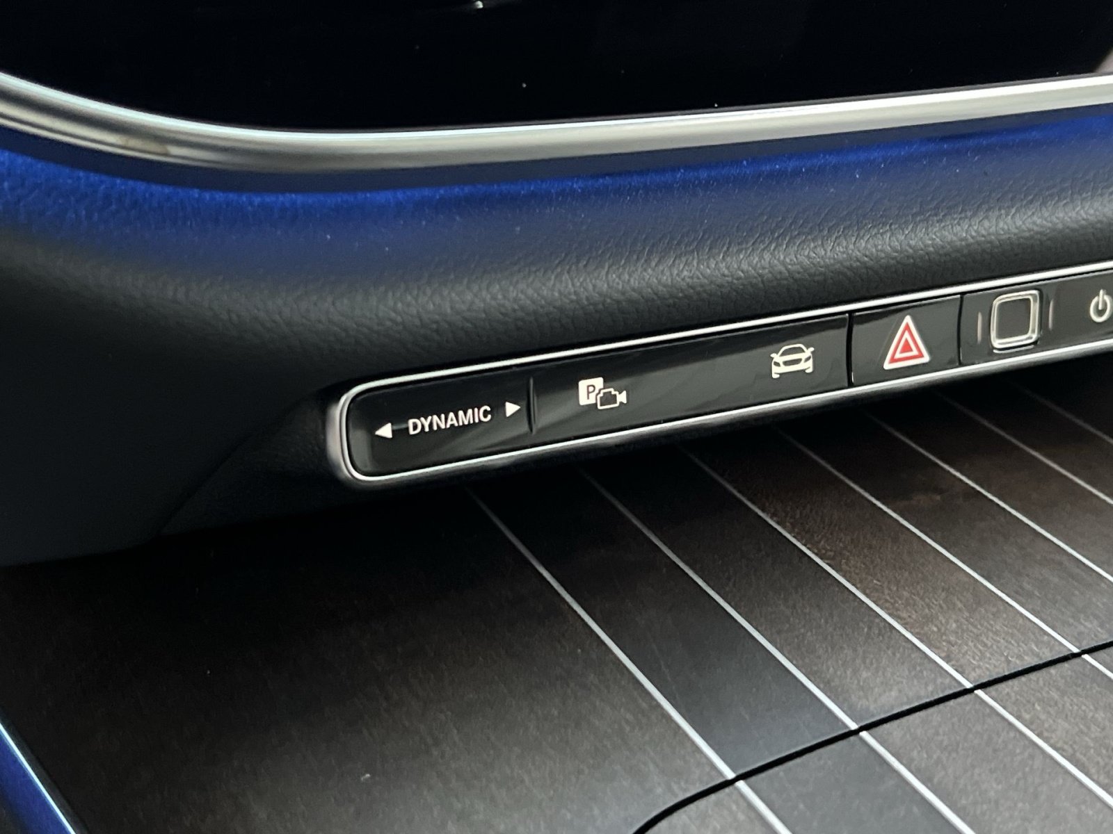 Certified 2025 Mercedes-Benz E 350 4MATIC Sedan w/ Driver Assistance Package image 39