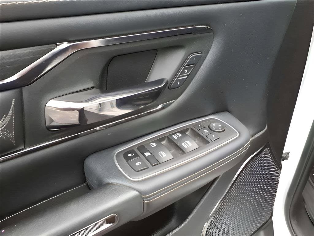 Used 2024 RAM 1500 Limited w/ Body Color Bumper Group image 26