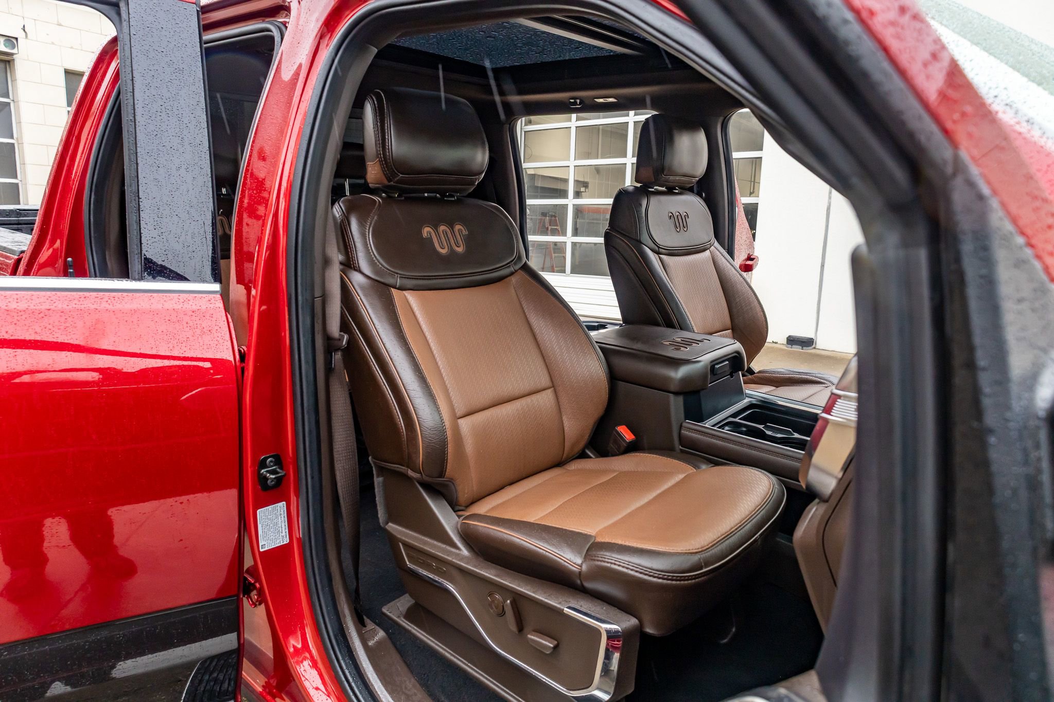 Used 2024 Ford F250 King Ranch w/ FX4 Off-Road Package image 28