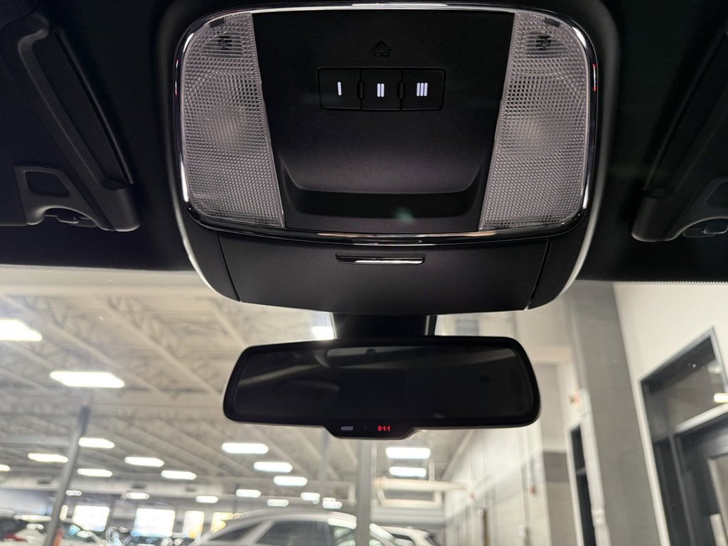 Used 2016 Dodge Charger SXT w/ Rallye Group image 17