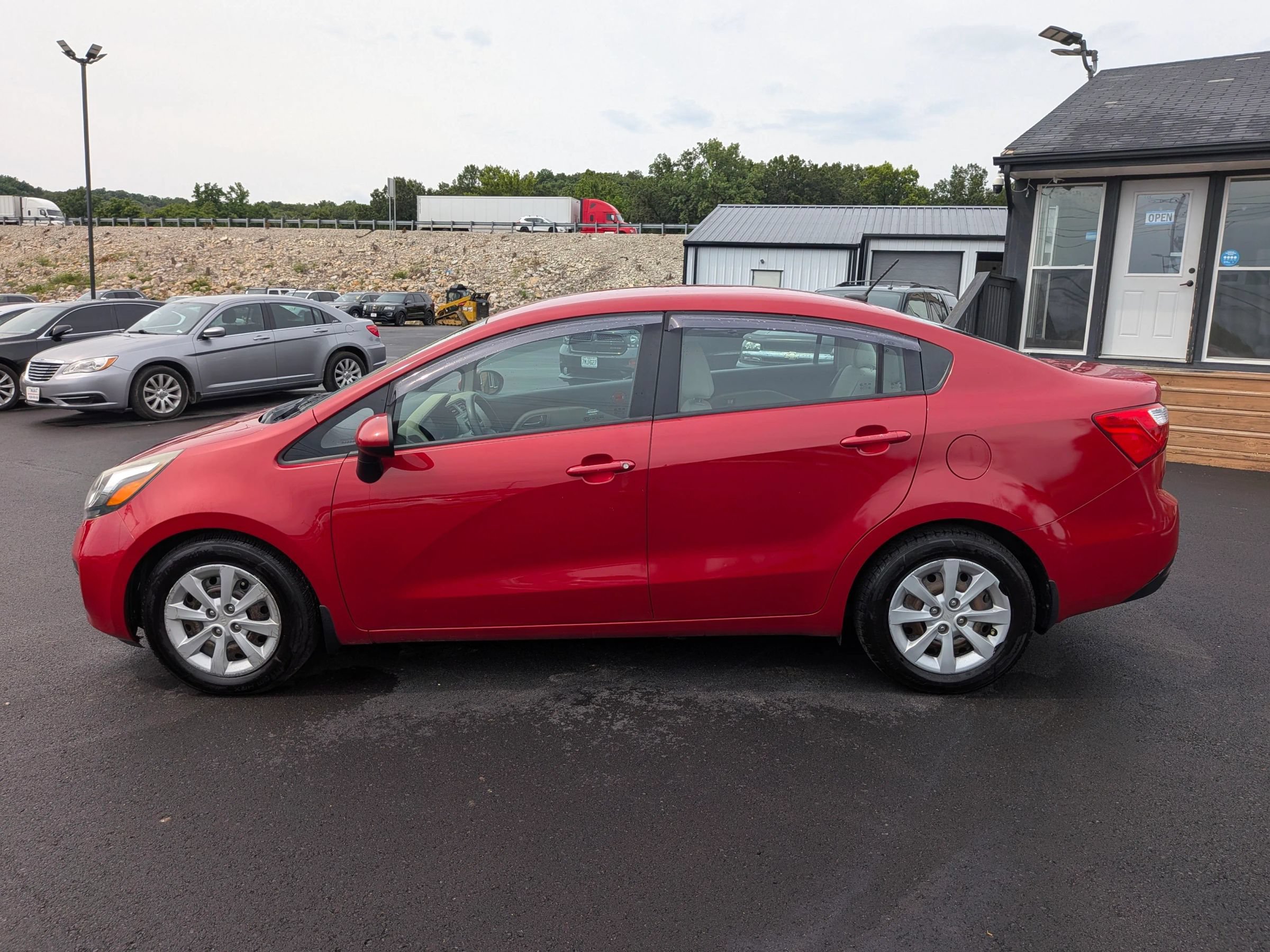 Used 2013 Kia Rio EX FWD image 3