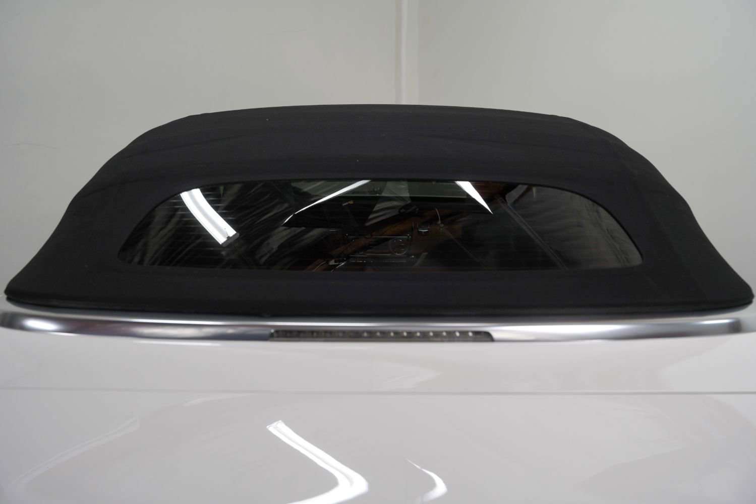 Used 2017 Rolls-Royce Dawn image 20