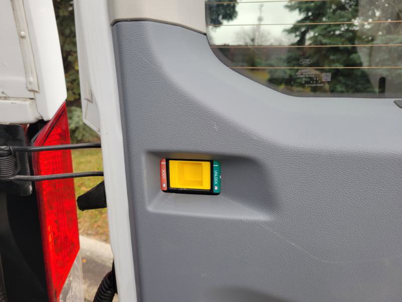 Used 2016 Ford Transit 150 XL image 32