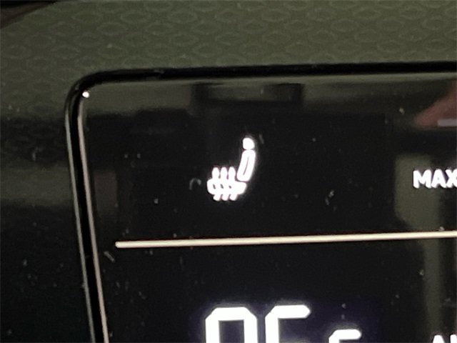 New 2026 Volkswagen Taos SE image 18