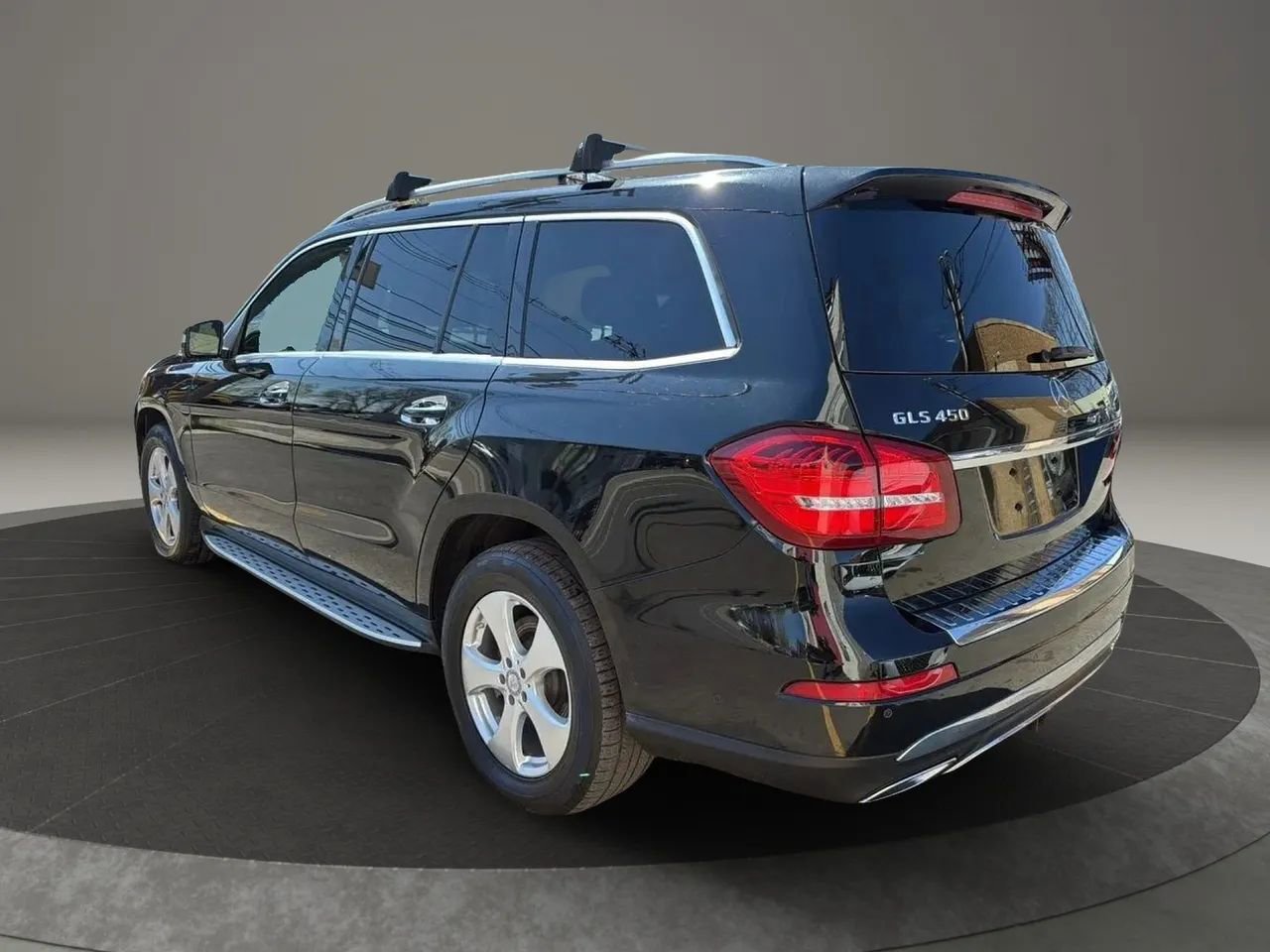 Used 2017 Mercedes-Benz GLS 450 4MATIC image 7