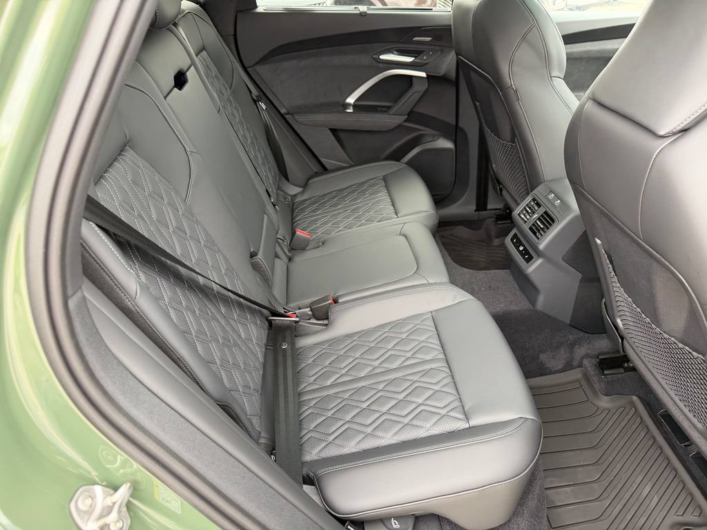 New 2026 Audi SQ5 Prestige AWD/4WD image 12