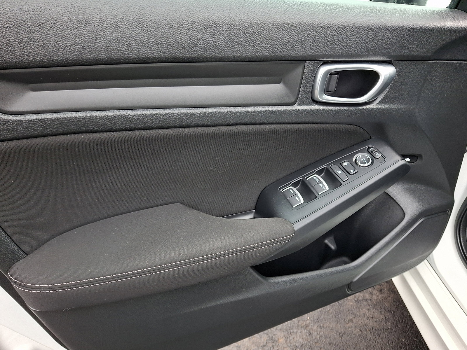 Used 2023 Honda Civic Sport image 12