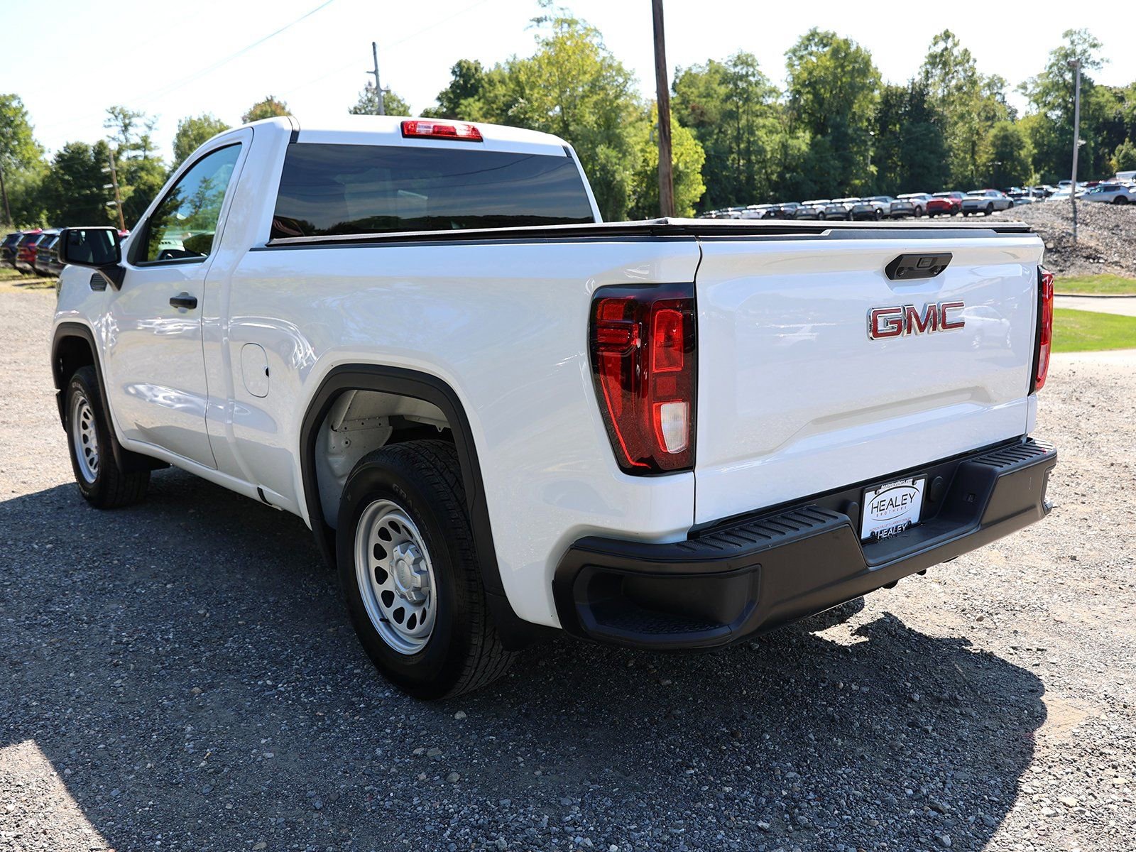 Certified 2024 GMC Sierra 1500 Pro w/ Convenience Package image 2