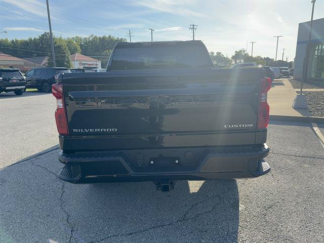 New 2026 Chevrolet Silverado 1500 Custom w/ LPO, Dark Essentials Package AWD/4WD image 5