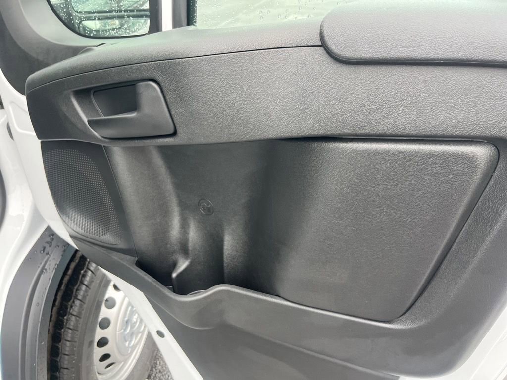 Used 2025 RAM ProMaster 2500 w/ Convenience Group image 22