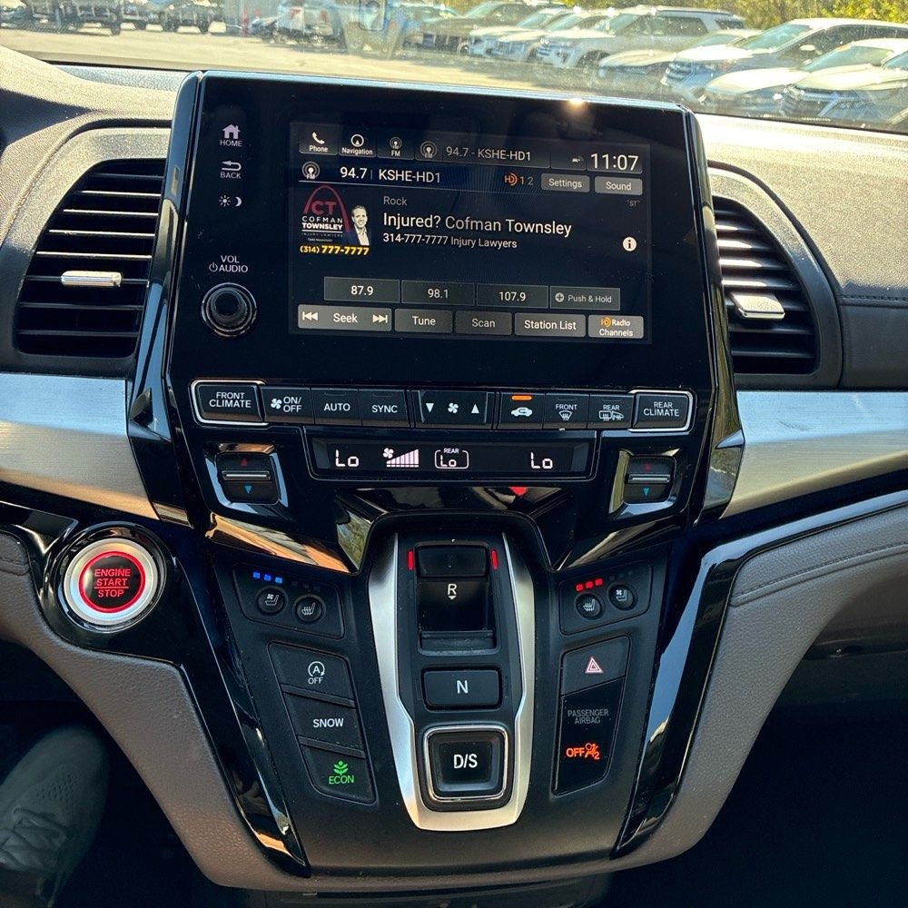 Used 2018 Honda Odyssey Elite image 7