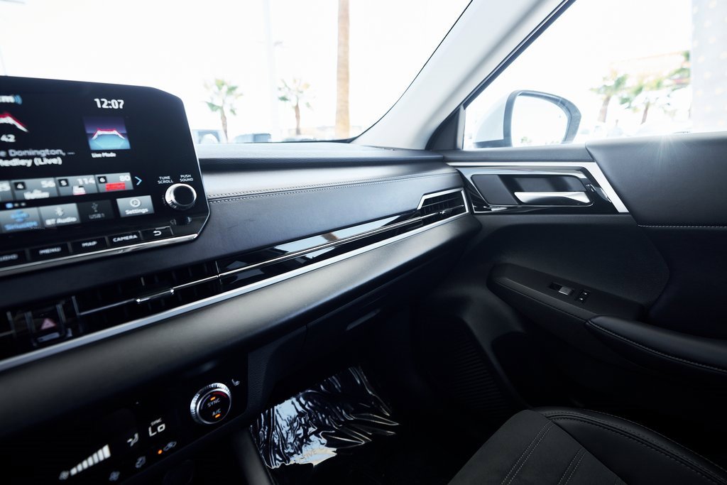 Used 2024 Mitsubishi Outlander SE image 49