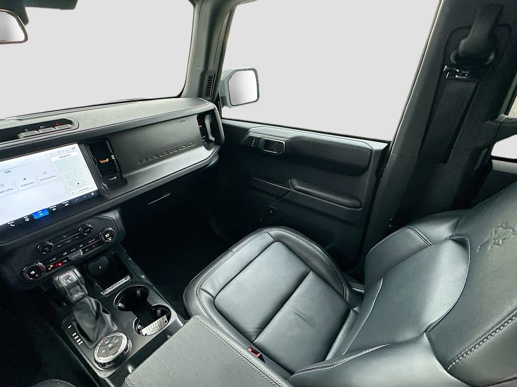 Used 2025 Ford Bronco Outer Banks AWD/4WD image 24