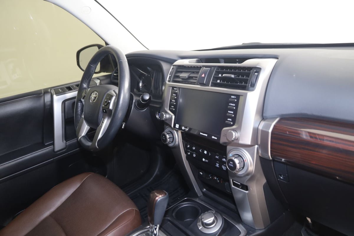 Used 2023 Toyota 4Runner Limited AWD/4WD image 39