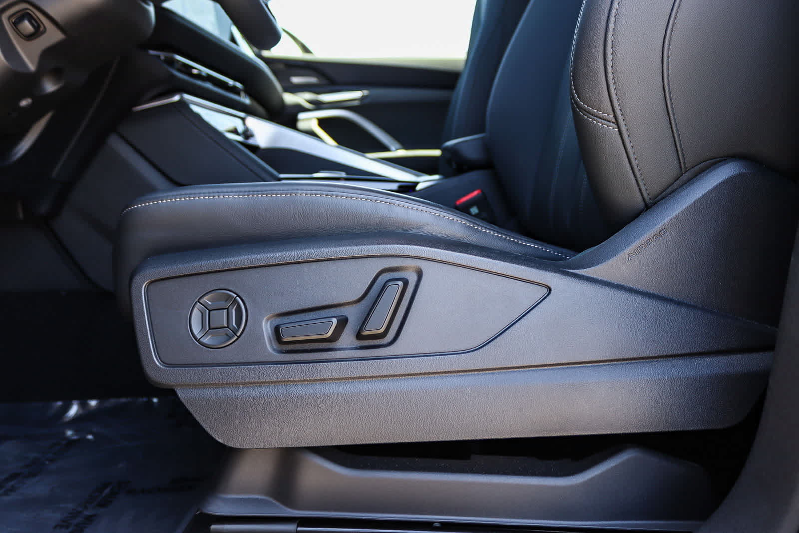 Used 2025 Audi Q5 Premium w/ Premium Plus AWD/4WD image 25