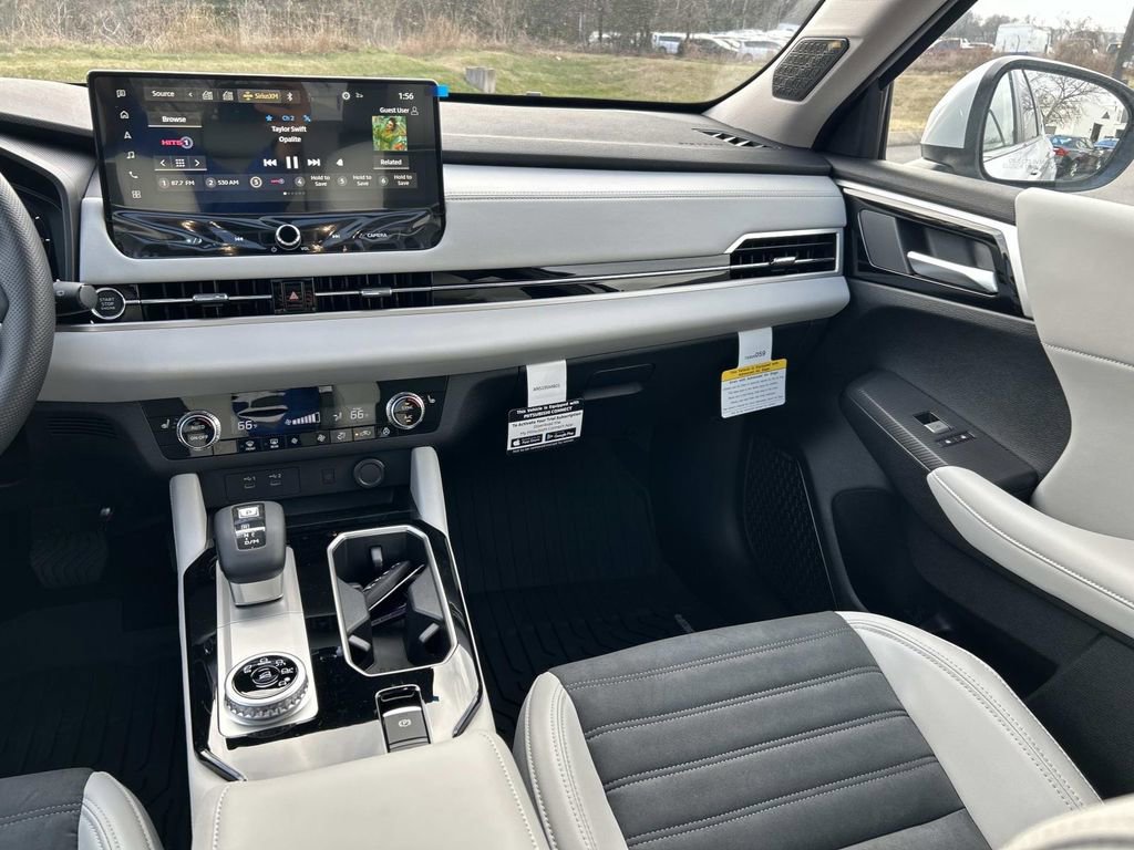 New 2026 Mitsubishi Outlander SE image 17