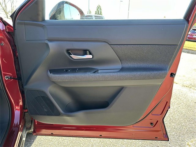 New 2026 Nissan Kicks SV w/ SV Premium Package image 8