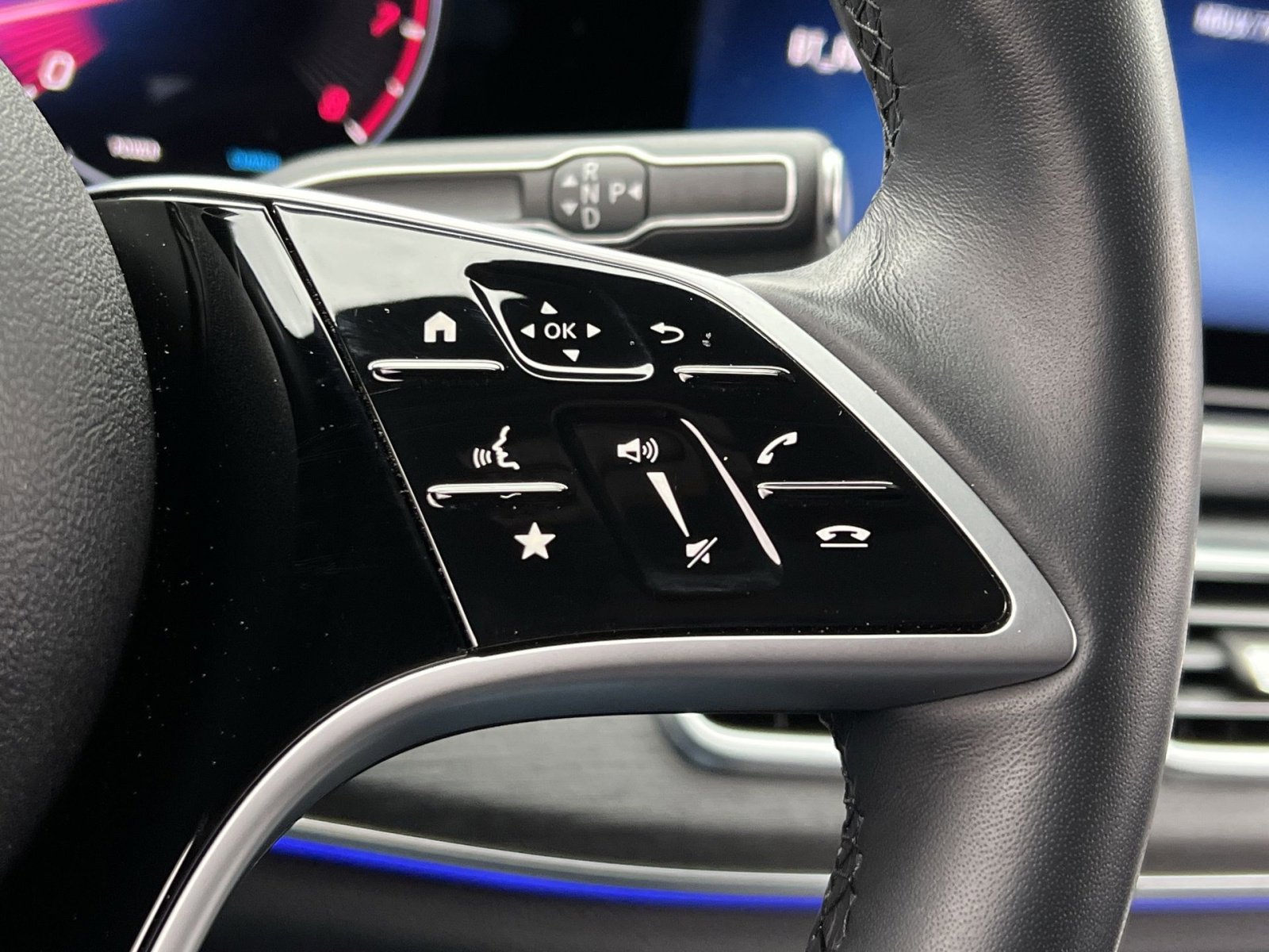 Certified 2025 Mercedes-Benz GLE 350 4MATIC image 29