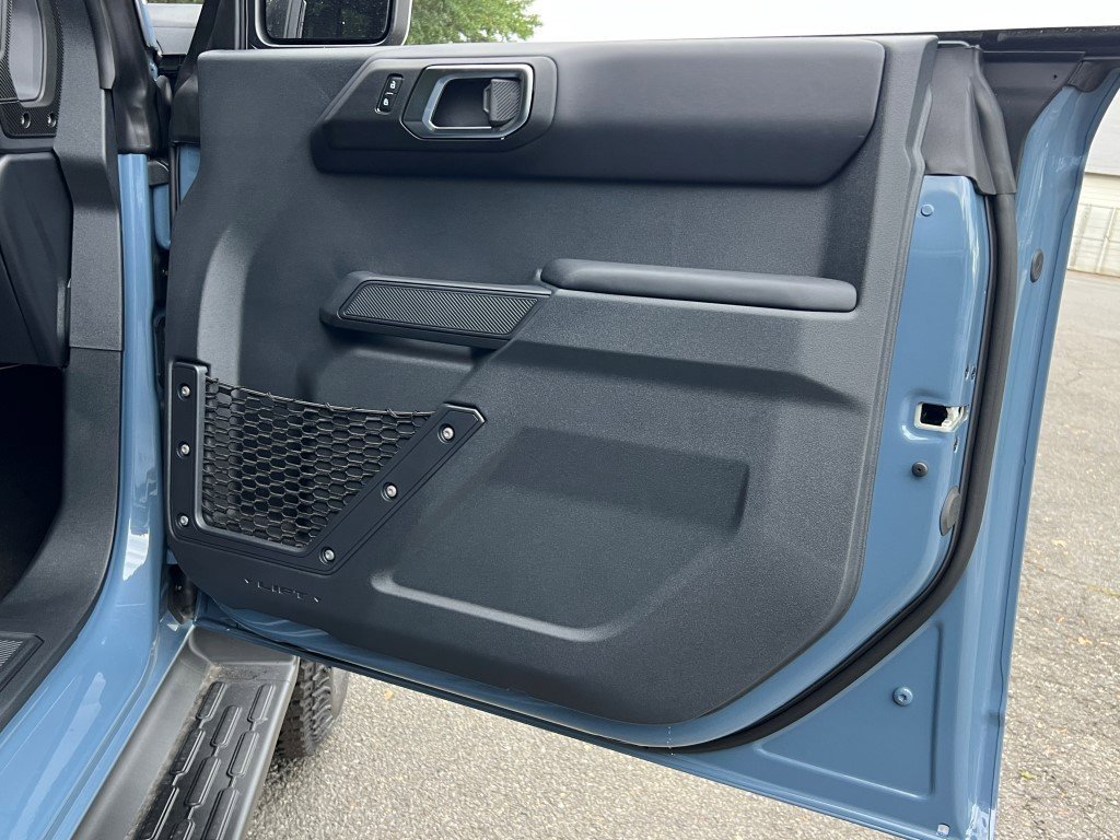 New 2025 Ford Bronco Outer Banks w/ Sasquatch Package image 7