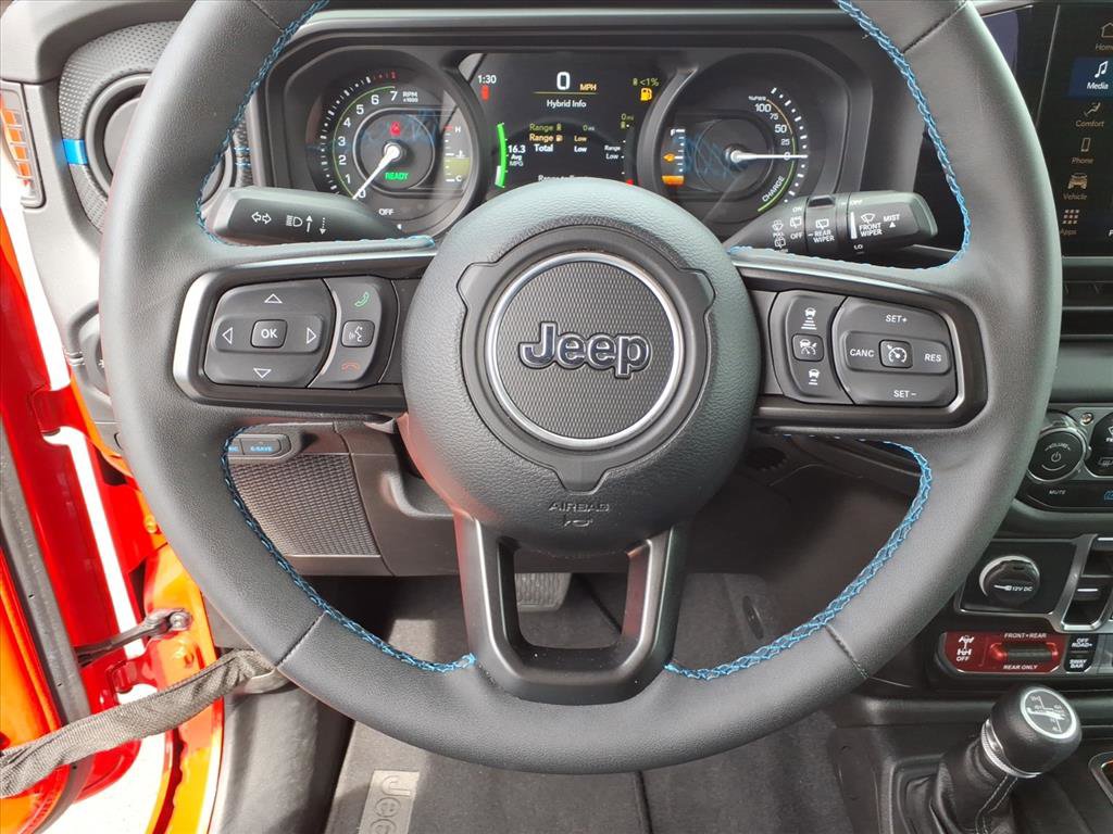 Used 2025 Jeep Wrangler Unlimited Rubicon 4xe w/ Safety Group image 18