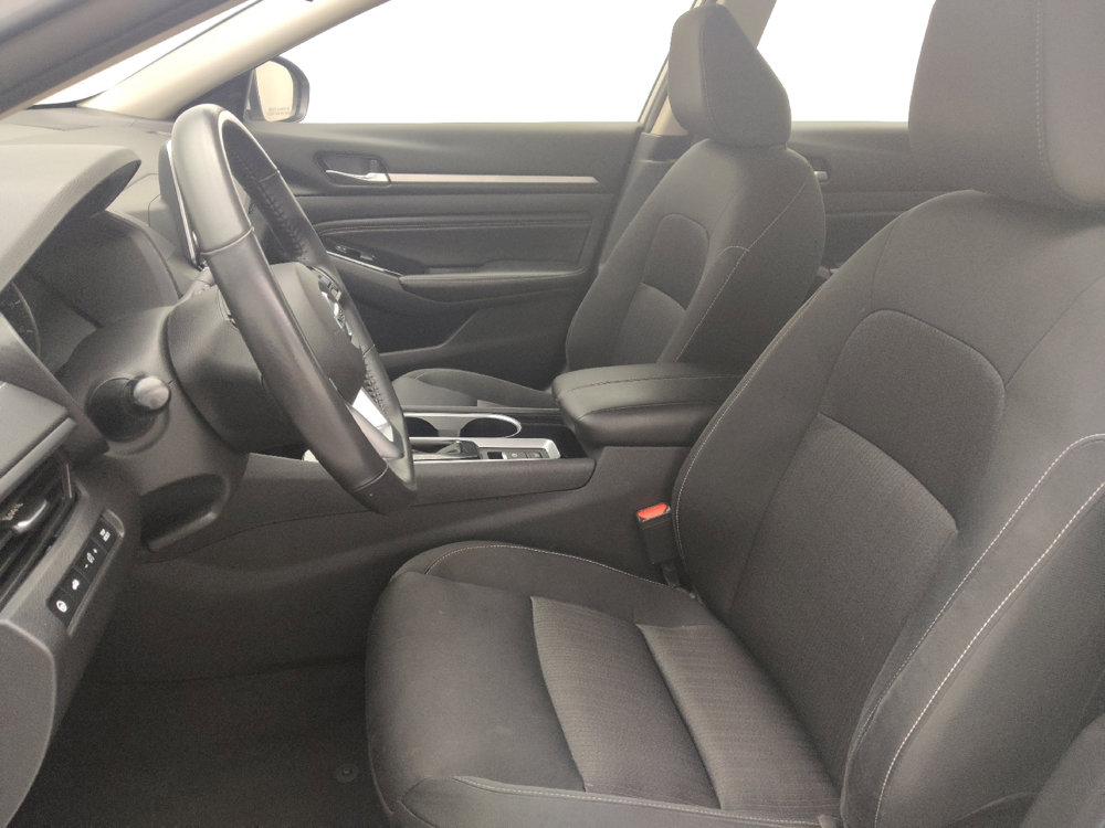 Used 2022 Nissan Altima 2.5 SV w/ SV Premium Package image 17