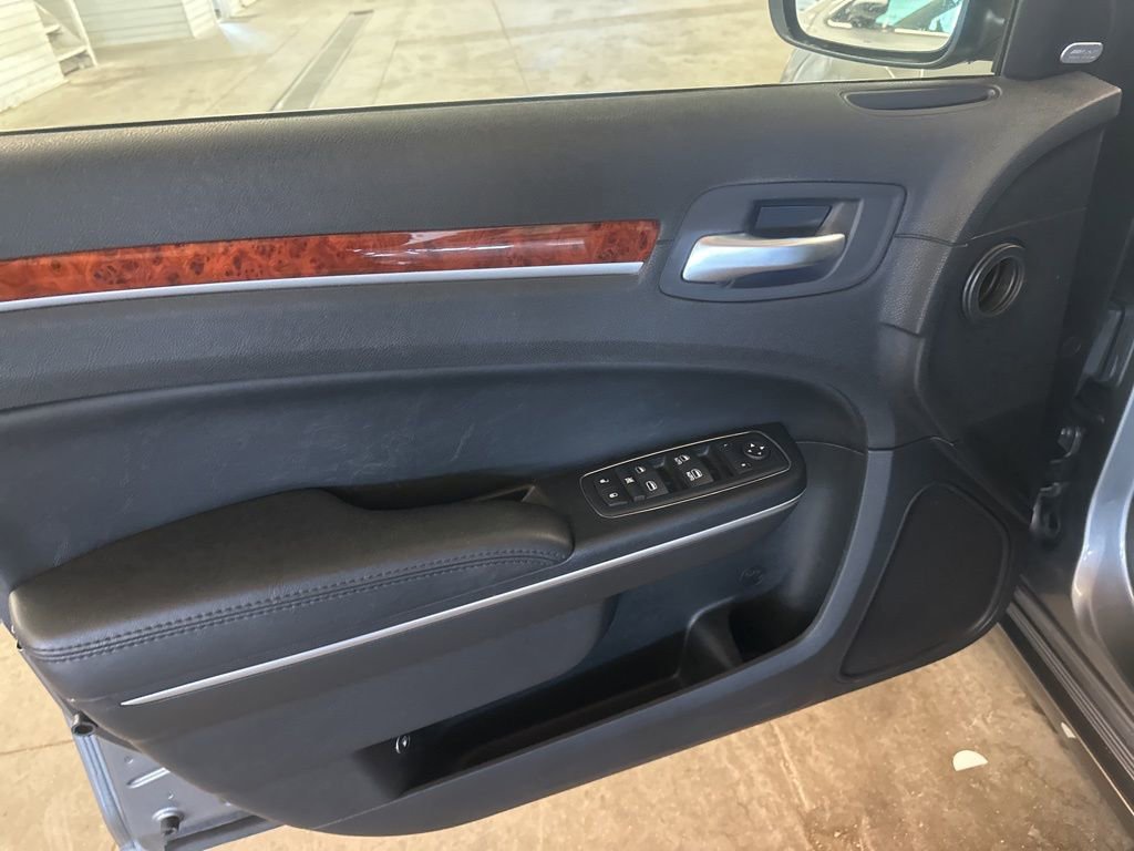 Used 2012 Chrysler 300 Limited image 14