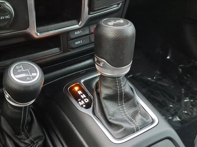 Used 2024 Jeep Wrangler Unlimited Sport AWD/4WD image 12