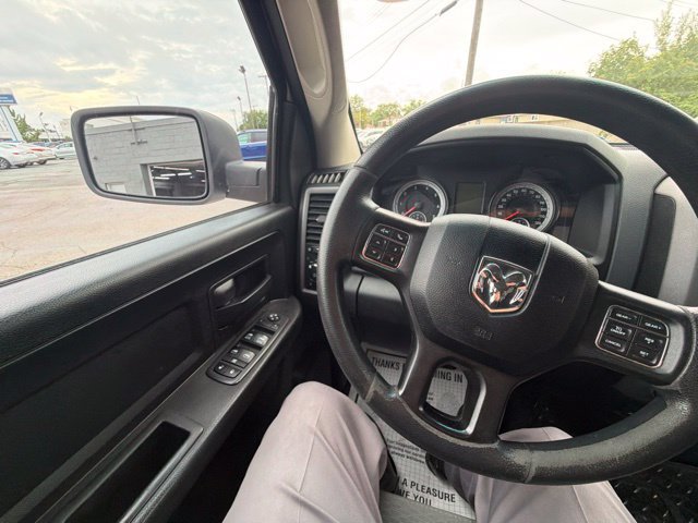 Used 2018 RAM 1500 Express w/ Express Value Package AWD/4WD image 40