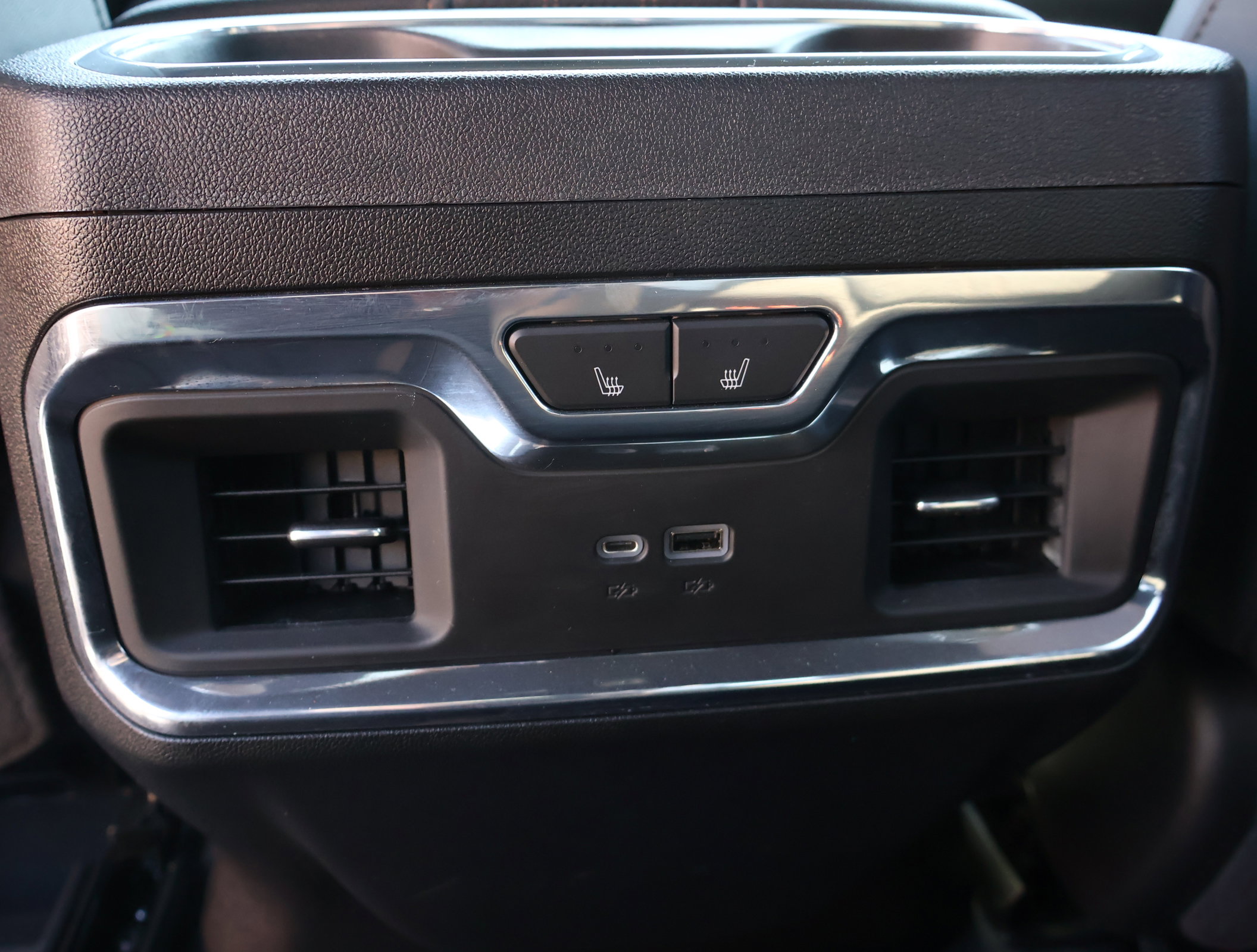Used 2023 Chevrolet Silverado 1500 High Country w/ High Country Premium Package AWD/4WD image 28
