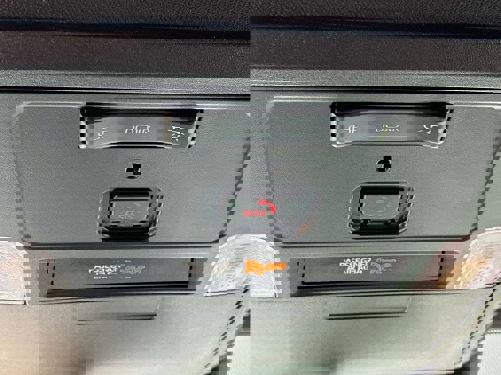 Used 2024 Toyota Tacoma TRD Sport AWD/4WD image 35