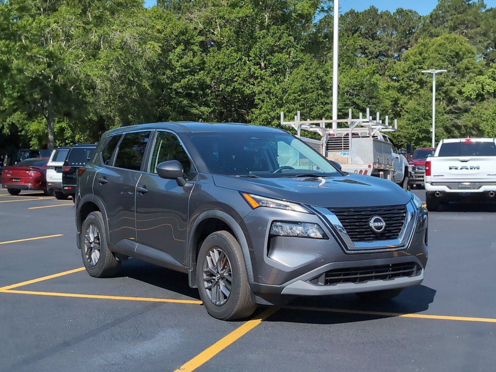 Used 2023 Nissan Rogue S FWD image 9