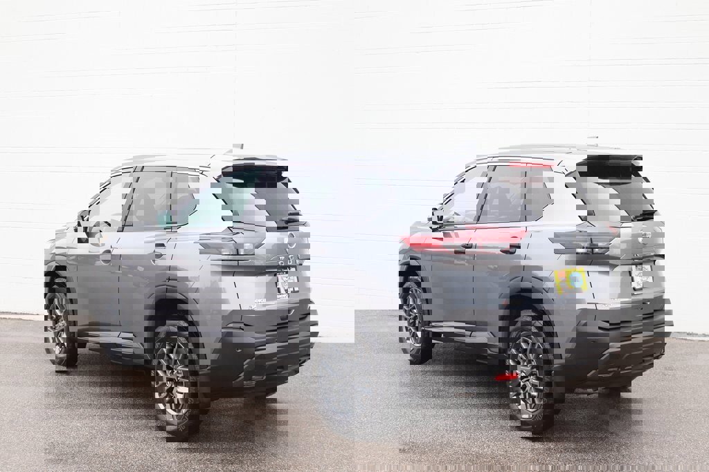 Used 2021 Nissan Rogue S image 9