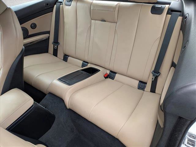 Used 2016 BMW M4 Convertible image 18