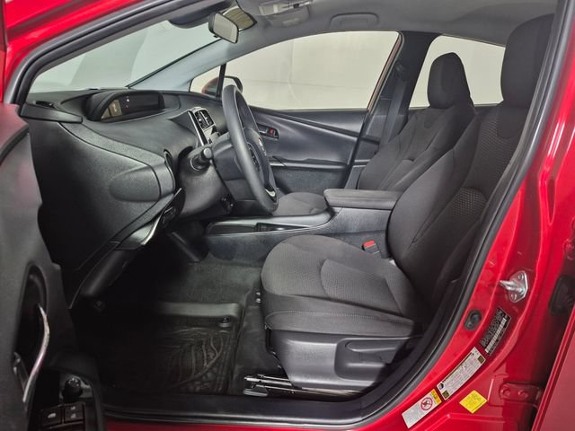 Used 2021 Toyota Prius LE AWD/4WD image 14