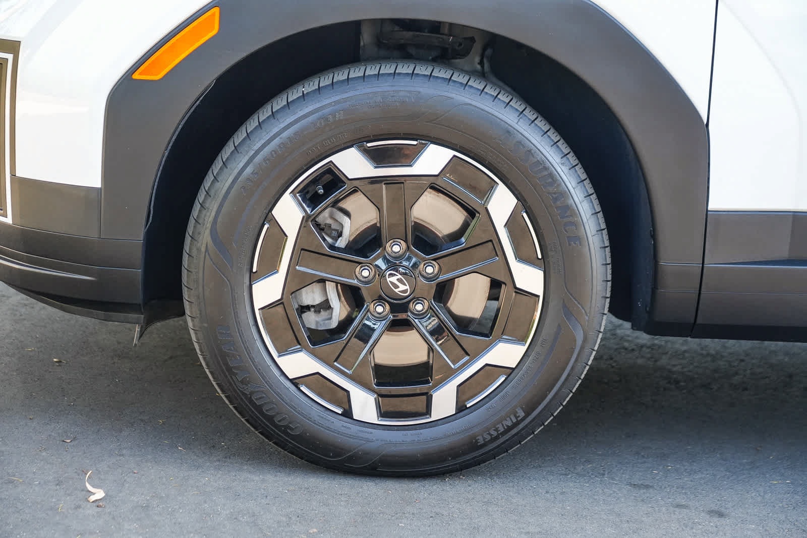 Used 2024 Hyundai Santa Fe SE FWD image 11