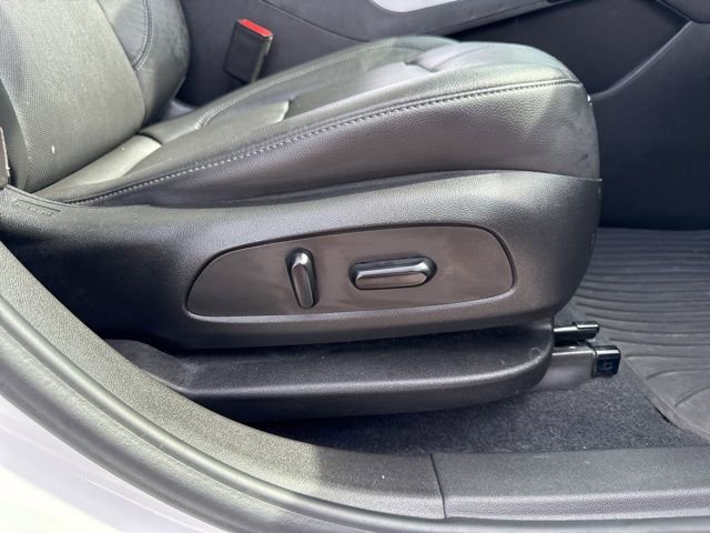 Used 2020 Chevrolet Blazer LT image 32