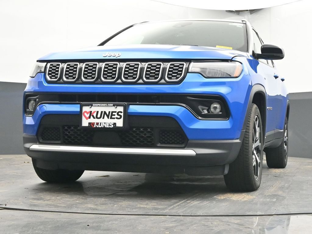 Used 2025 Jeep Compass Limited AWD/4WD image 46