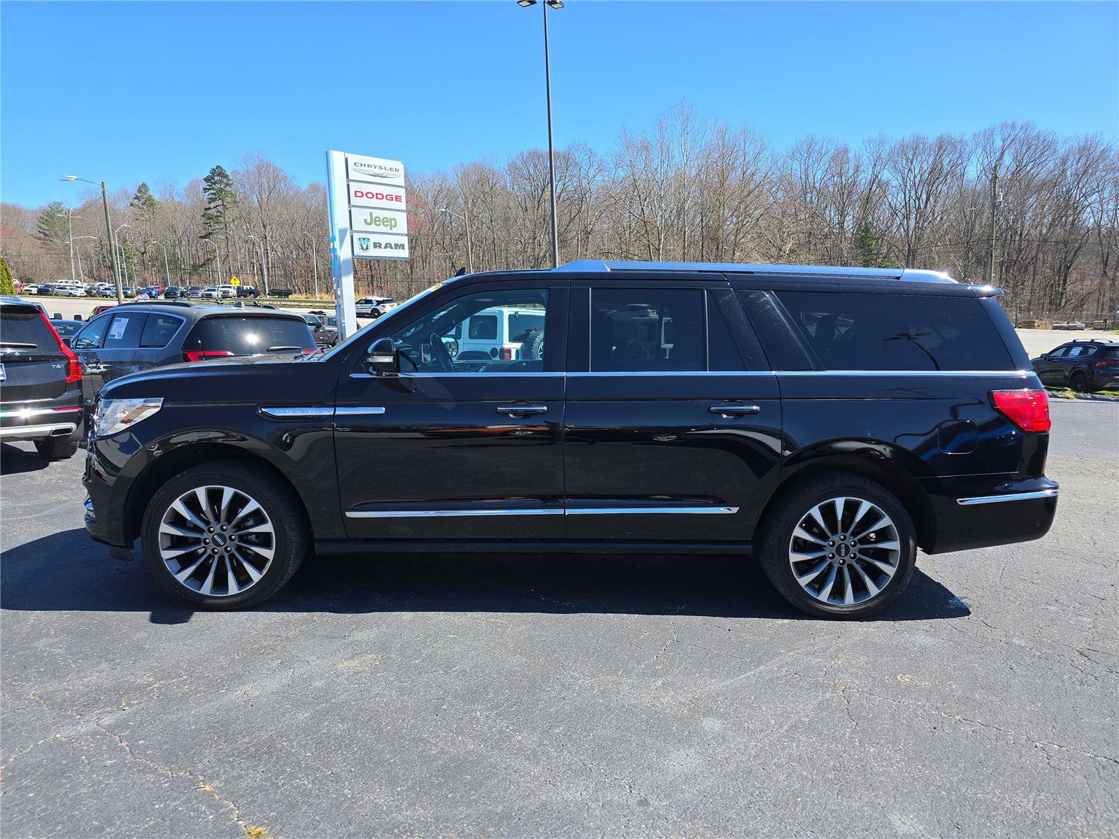 Used 2021 Lincoln Navigator L Reserve image 7