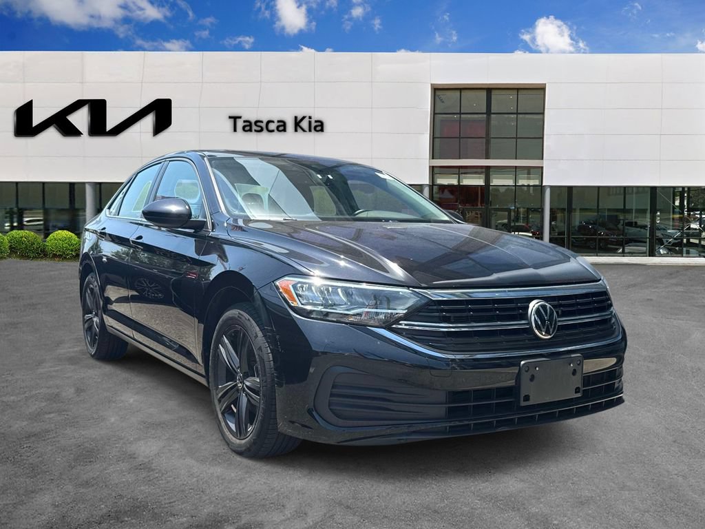 Used 2022 Volkswagen Jetta SE FWD image 1