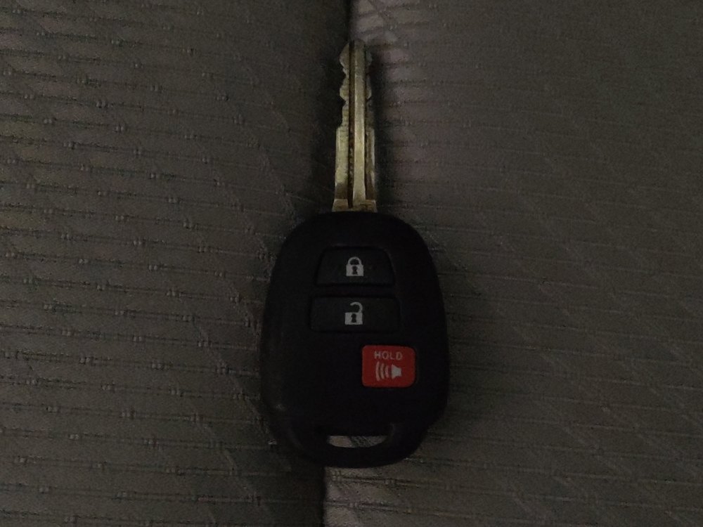 Used 2019 Toyota Highlander LE image 32