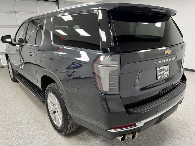 Used 2025 Chevrolet Suburban Premier image 9