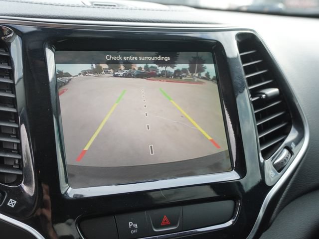 Used 2019 Jeep Cherokee Limited FWD image 24