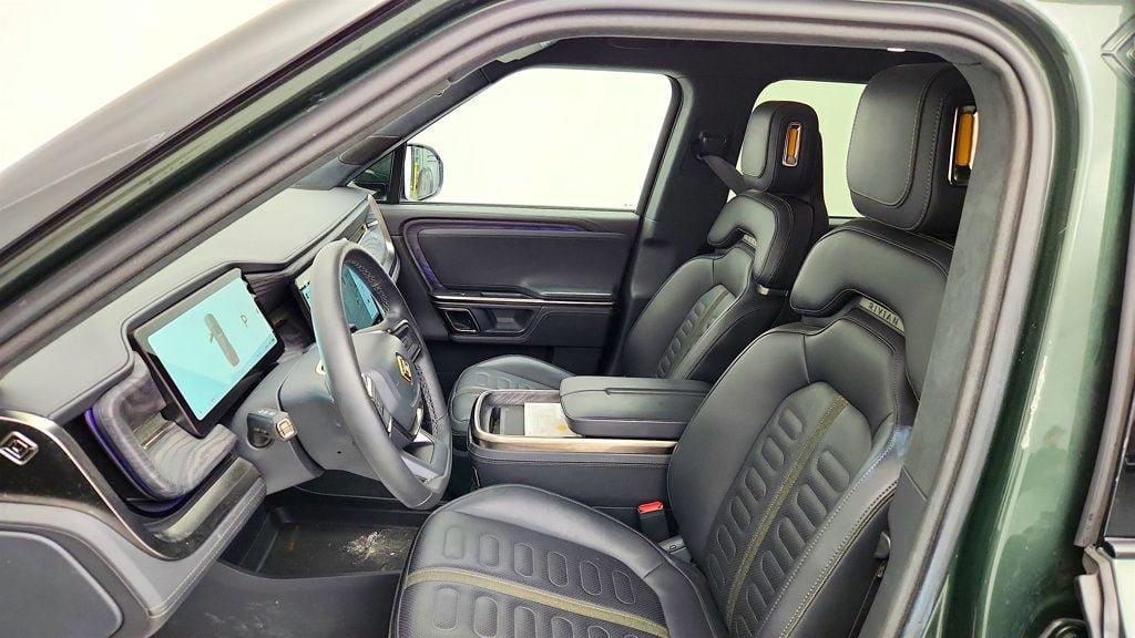 Used 2022 Rivian R1S Launch Edition Quad AWD/4WD image 21