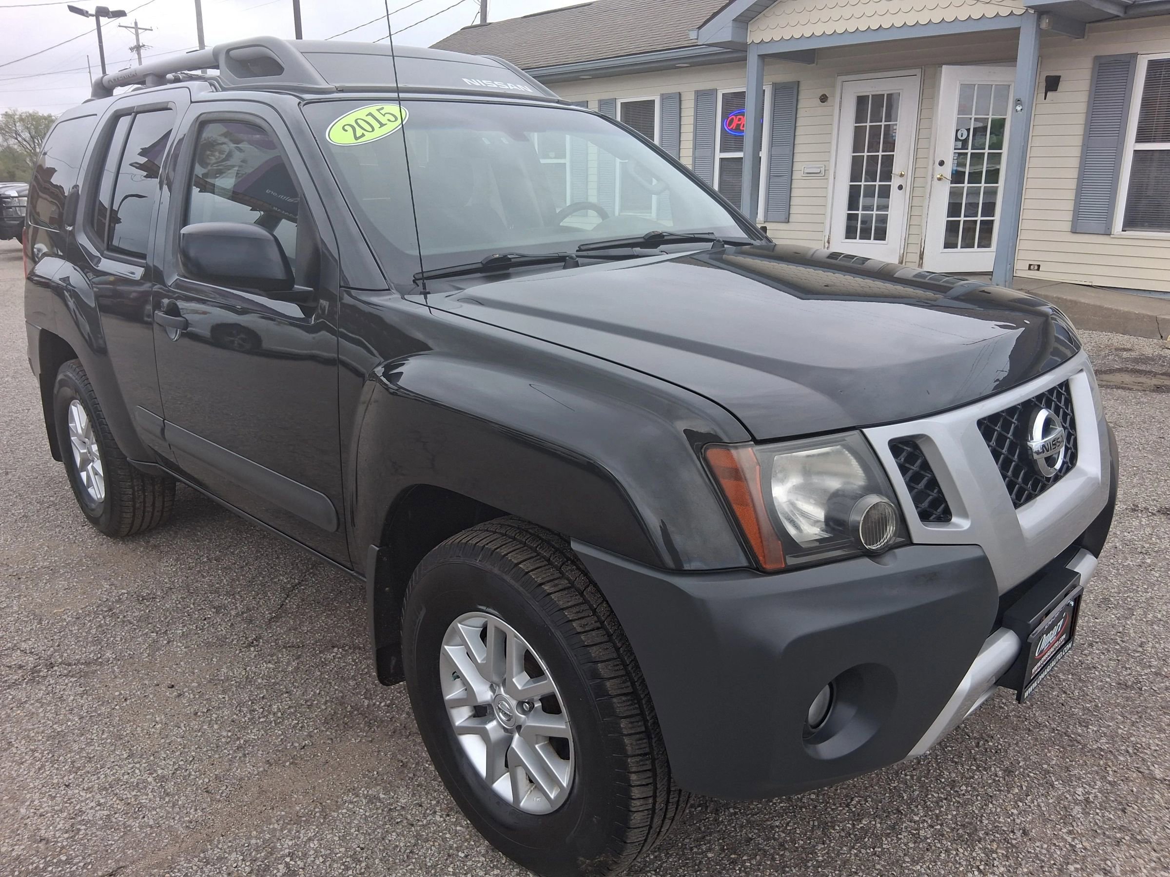 Used 2015 Nissan Xterra S w/ Value Package AWD/4WD image 2