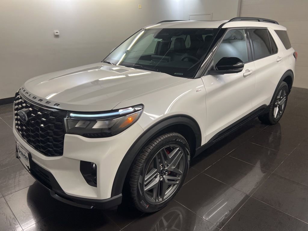 New 2026 Ford Explorer ST-Line w/ ST-Line Street Pack image 3