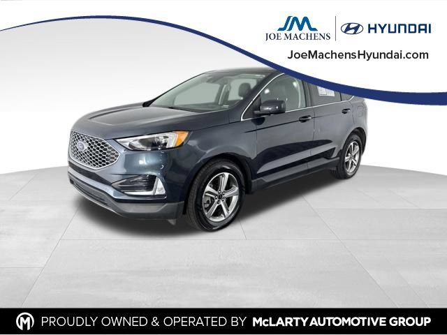 Used 2024 Ford Edge SEL w/ Convenience Package AWD/4WD image 3