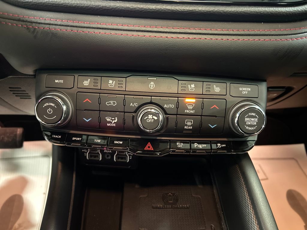 Used 2024 Dodge Durango R/T w/ Tow 'N Go Package image 19